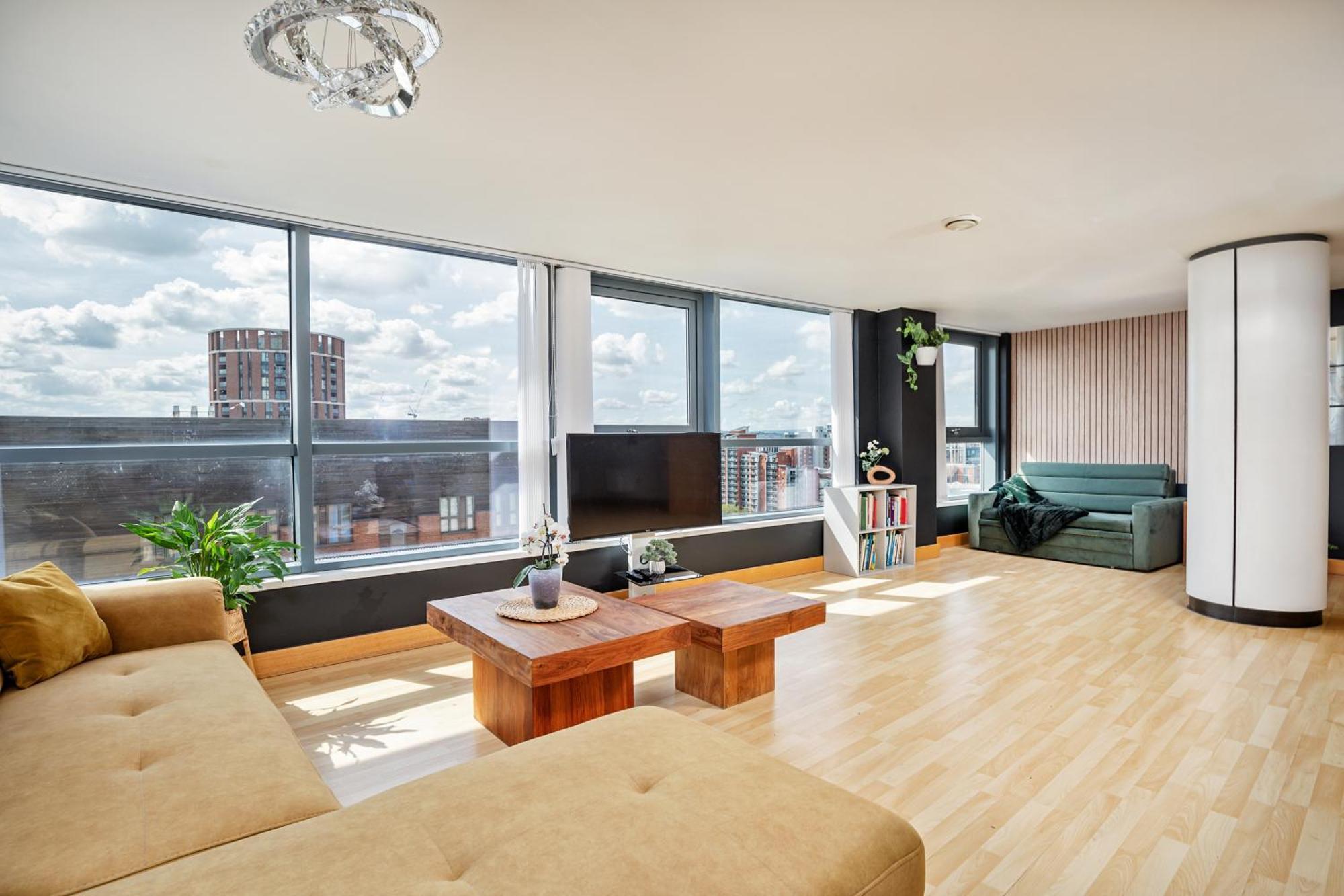 Large Penthouse In Leeds Appartement *