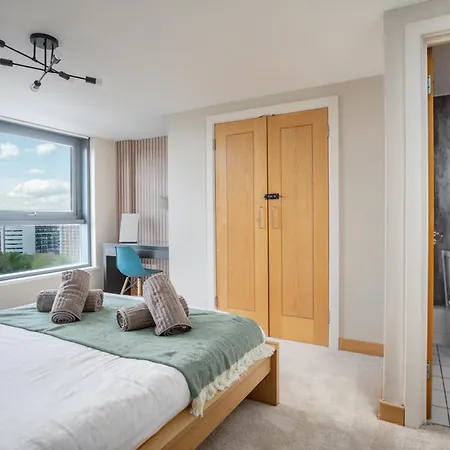 Large Central Penthouse In Leeds Leeds  Exterior photo