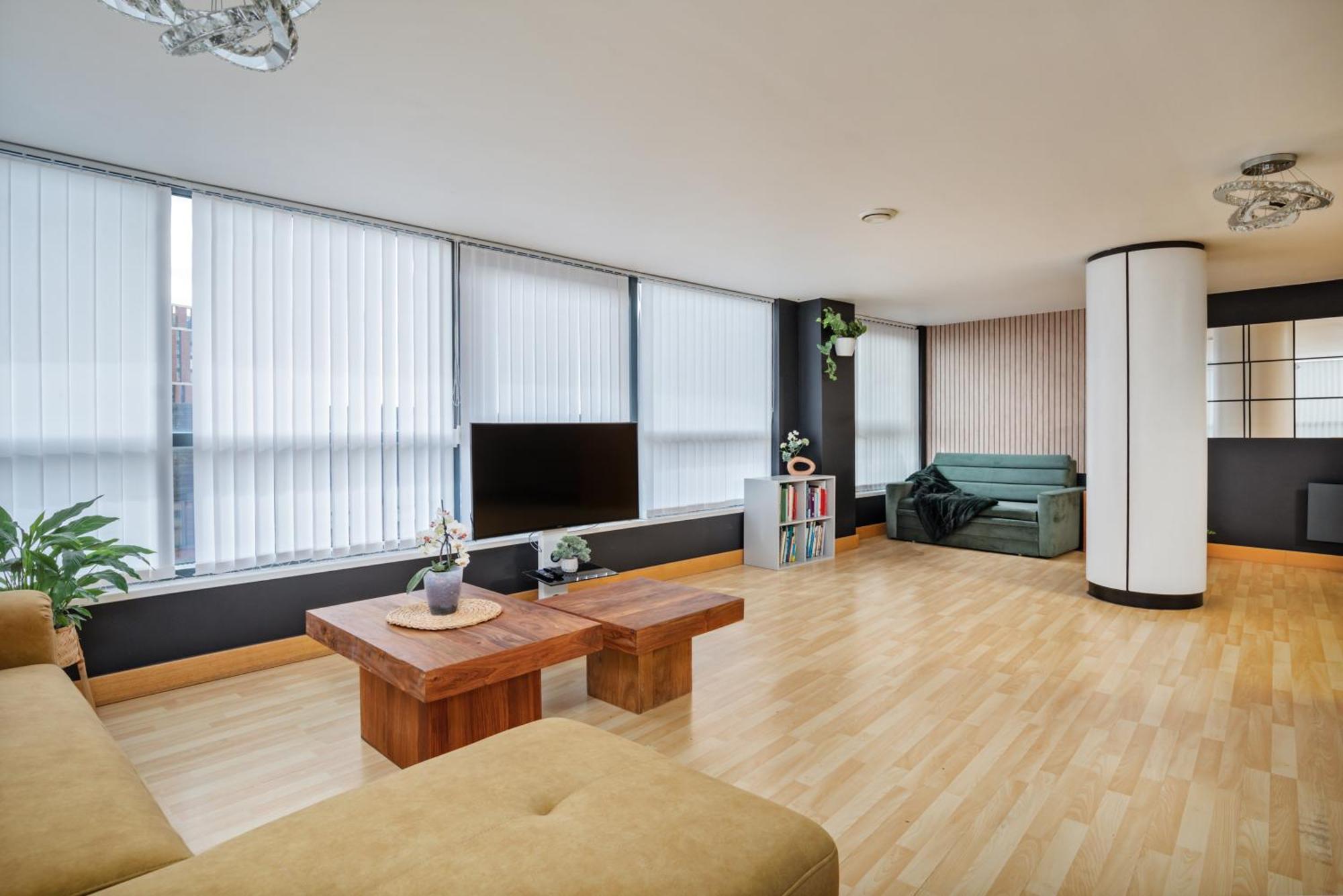 Apartment Large Penthouse In Leeds