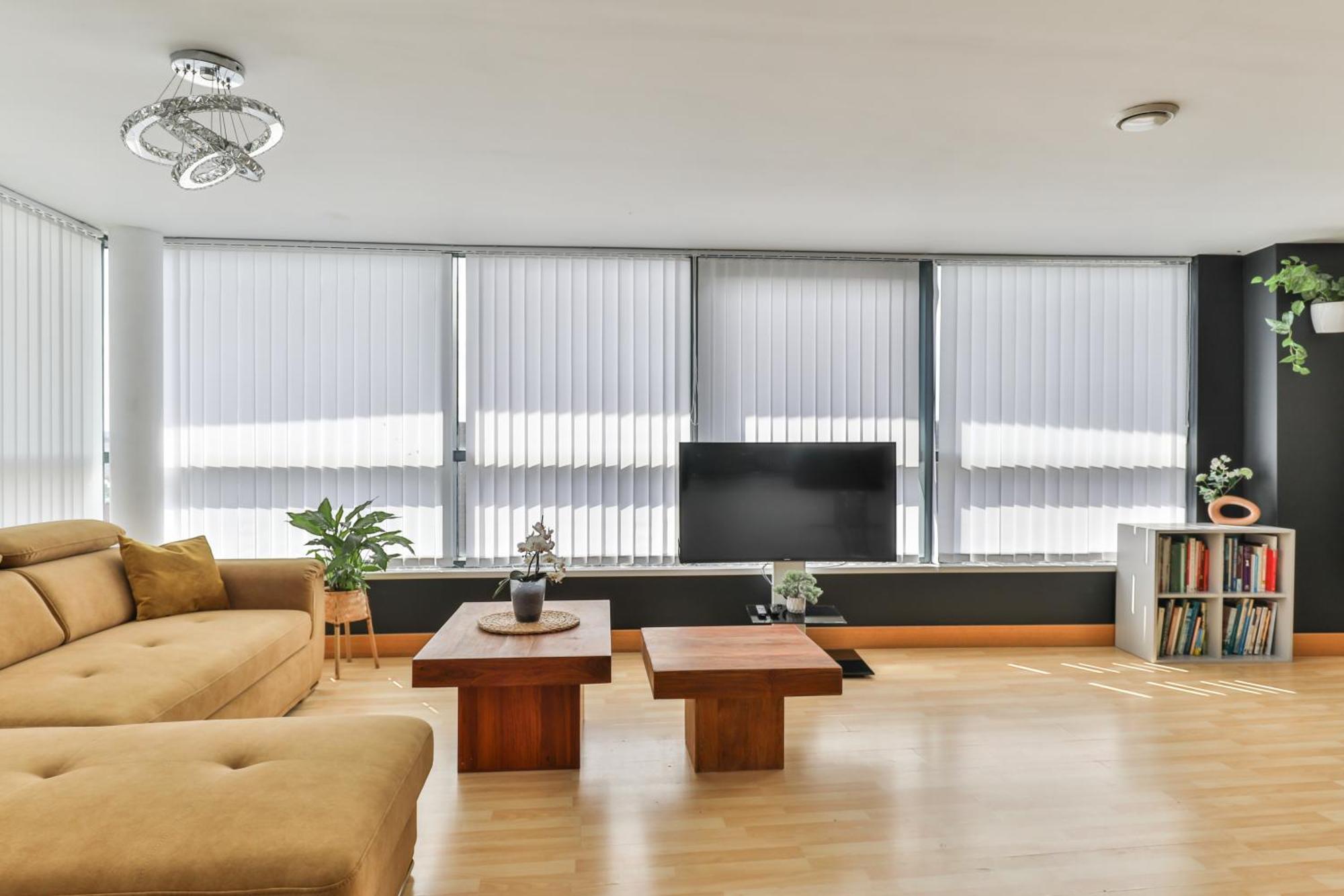 Large Penthouse In Leeds Apartment